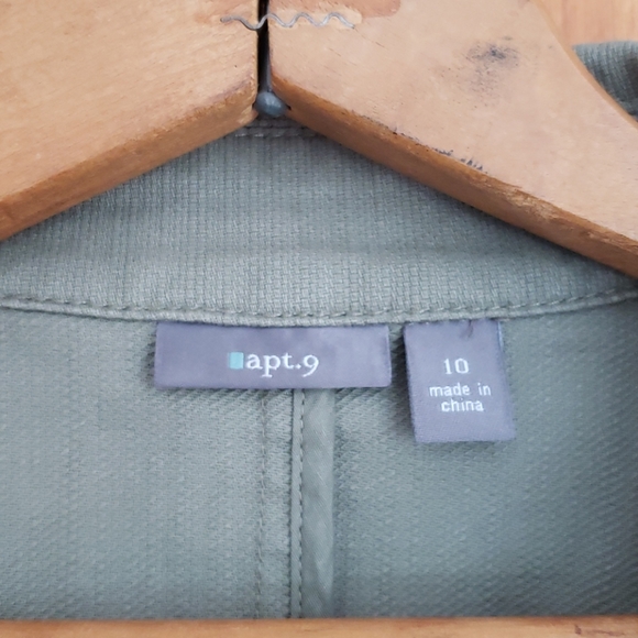 Jacket - Picture 2 of 3